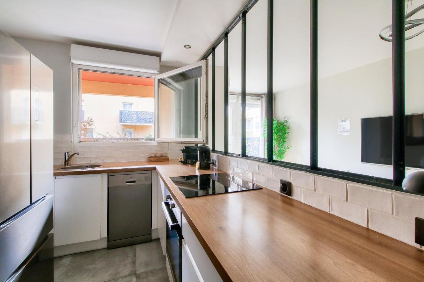 123Home - Suite & Spa Xl Montevrain Luaran gambar